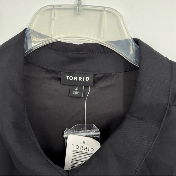 Torrid Womens NWT Lizzie Button Front Blouse Size 4X Black Collared Long Sleeves - Picture 9 of 12